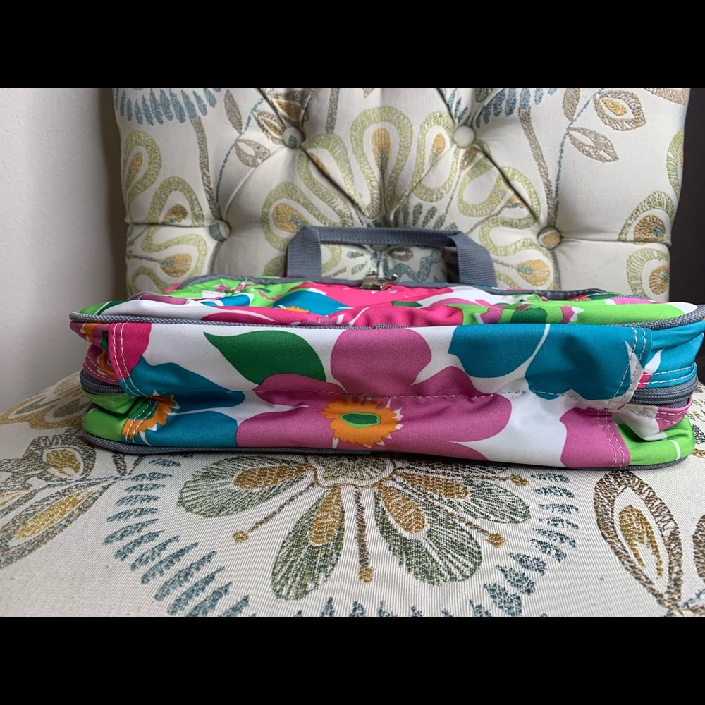 Ricardo Beverly Hills Toiletry Travel Bag Floral - Picture 2 of 4